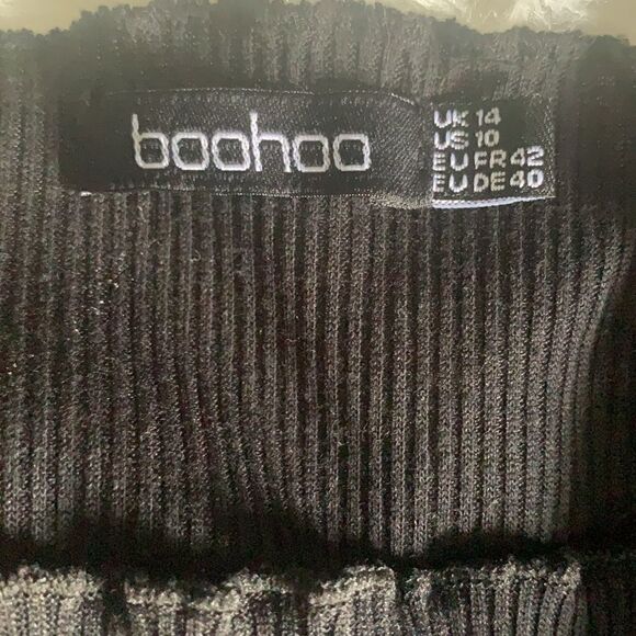 Boohoo Black Ribbed Off Shoulder Crop Top Size 10 - Picture 8 of 8